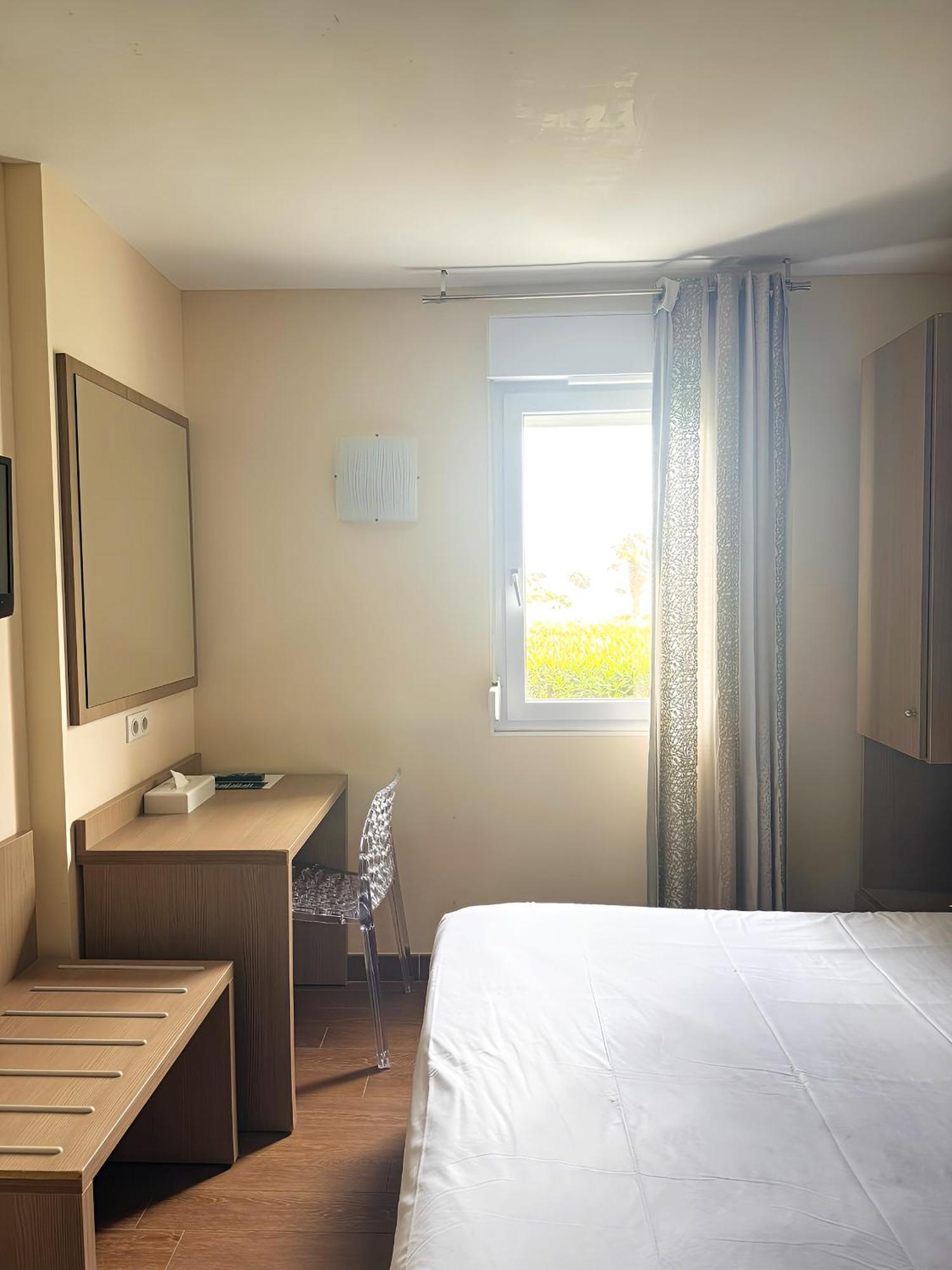 Hotel Thalassa Saint-Florent  Exterior photo